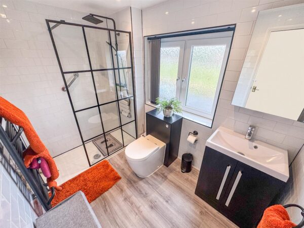 Bonington Walk, Corby