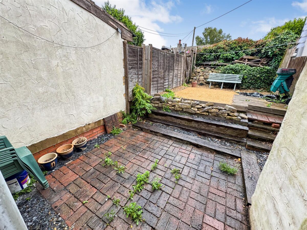 High Street, Gretton, Corby