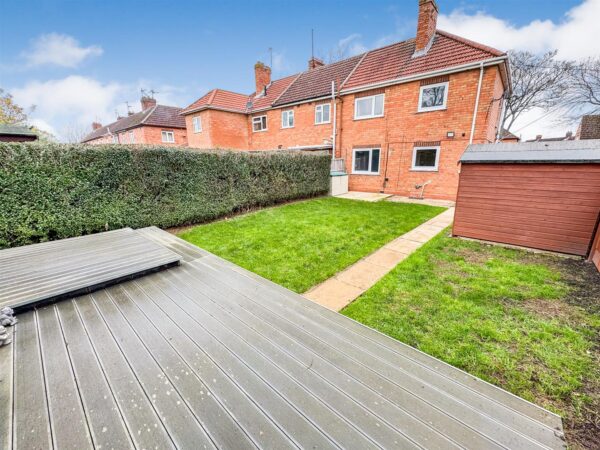 Tanfields Grove, Corby