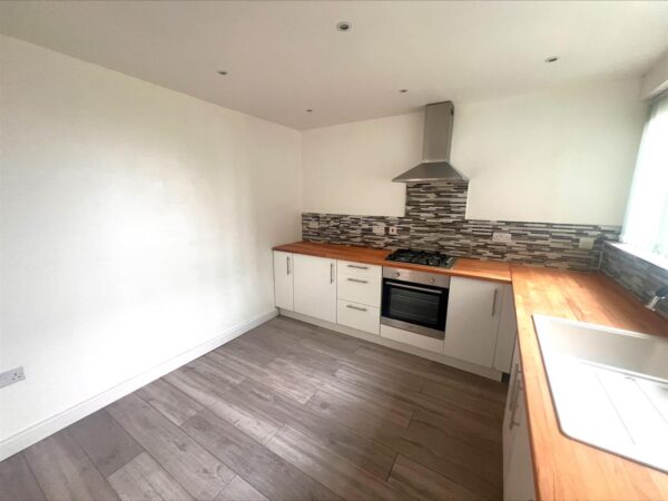 Farmstead Road, Corby