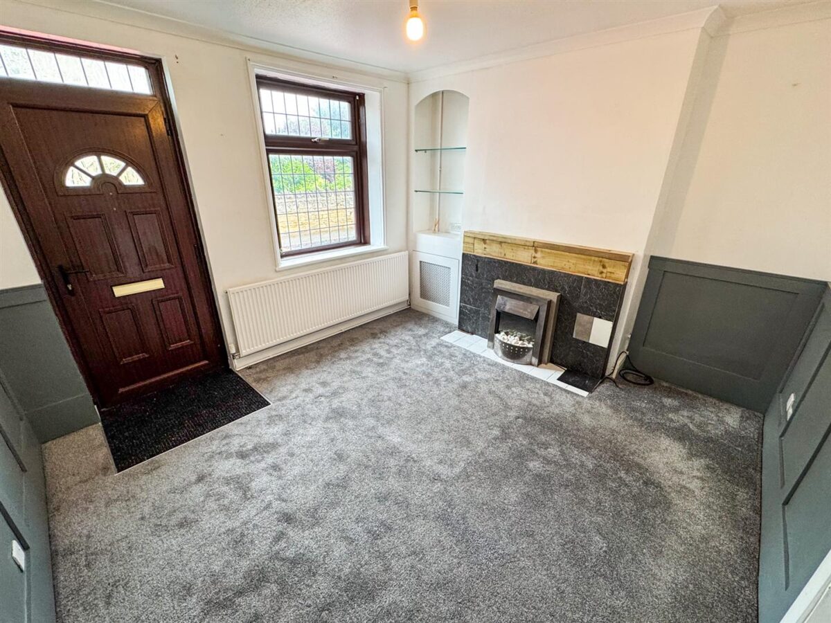 High Street, Gretton, Corby