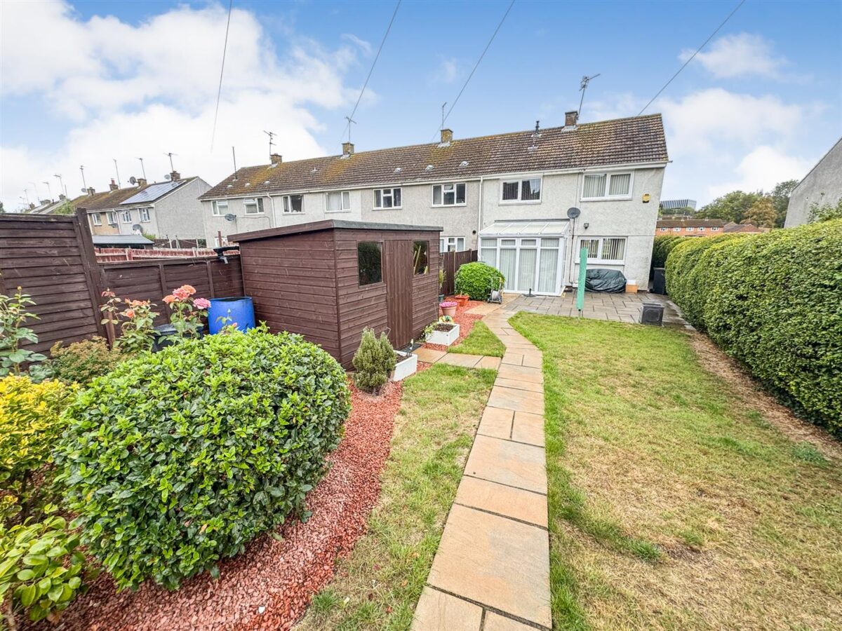 Bonington Walk, Corby