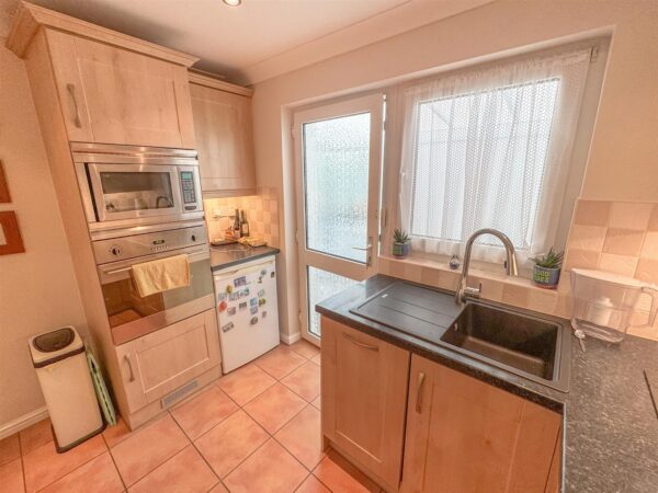 Bonington Walk, Corby