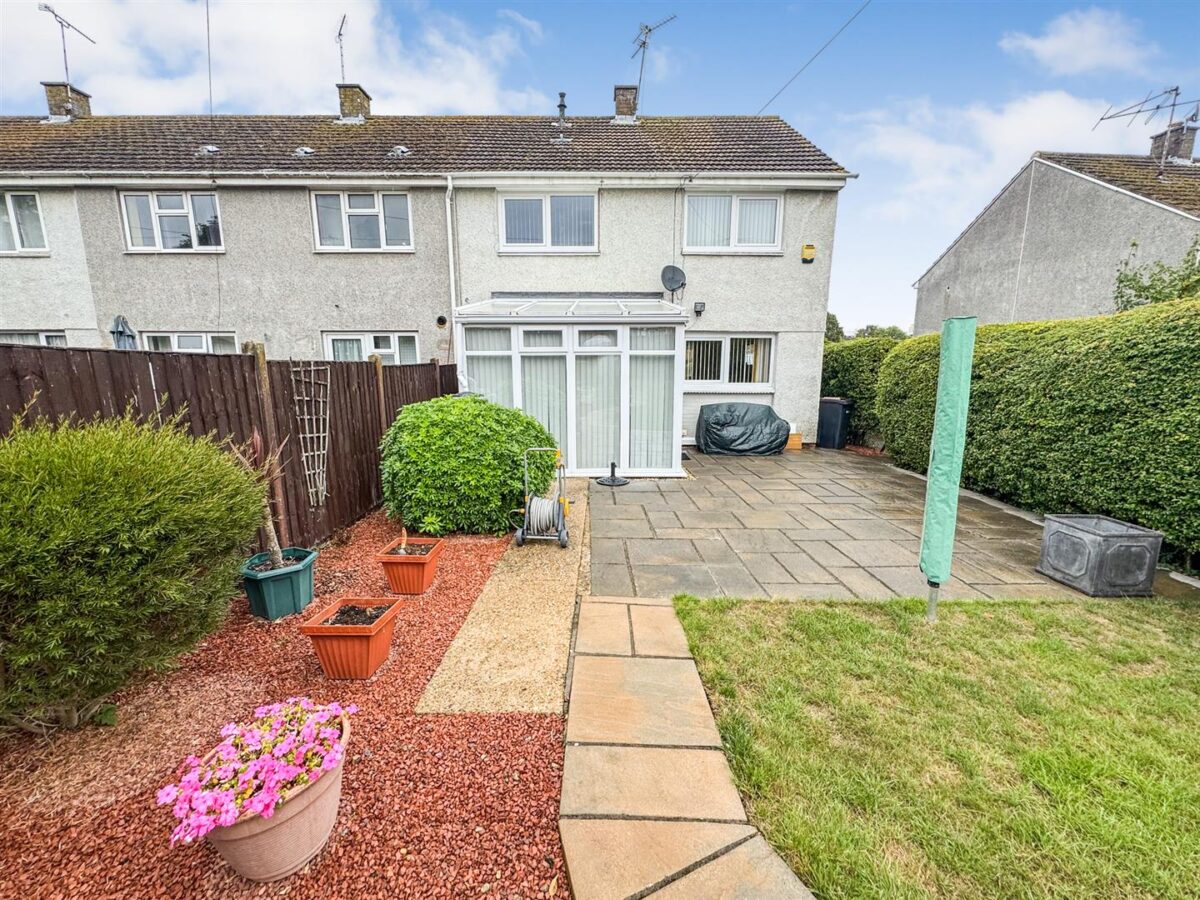 Bonington Walk, Corby