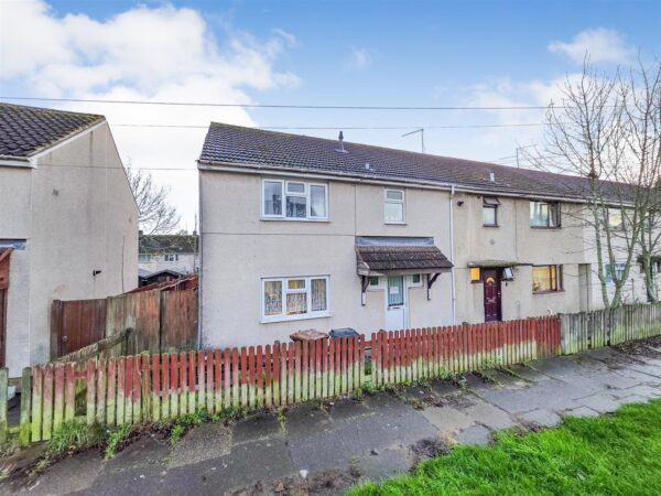 Landseer Court, Corby