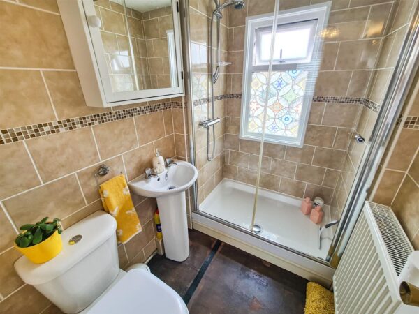 Oundle Road, Weldon, Corby