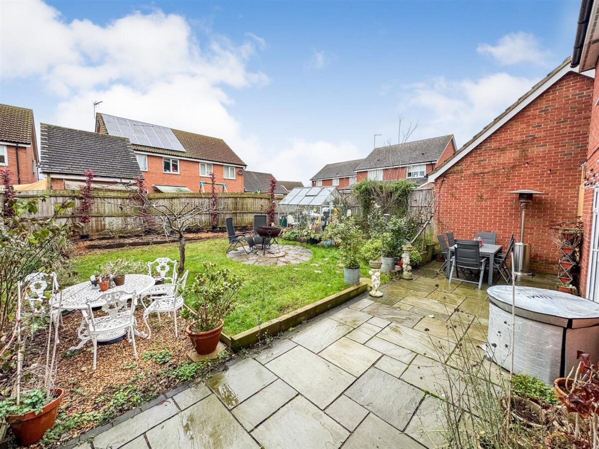 Melford Close, Corby