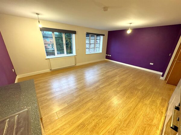 Studfall Avenue, Corby