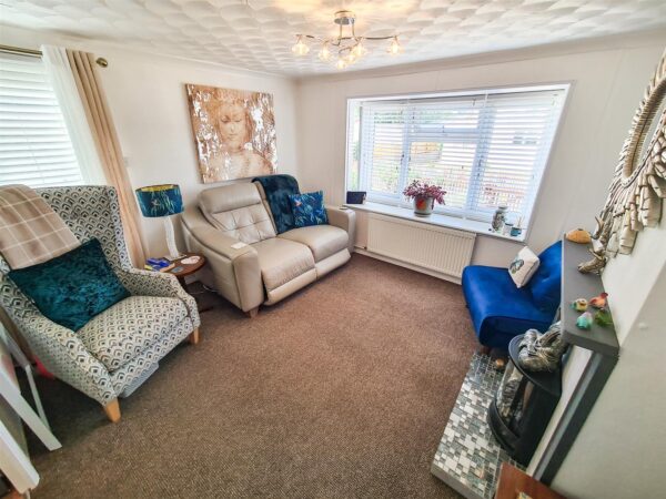 Oundle Road, Weldon, Corby