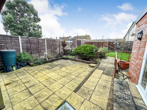 Croyde Avenue, Corby