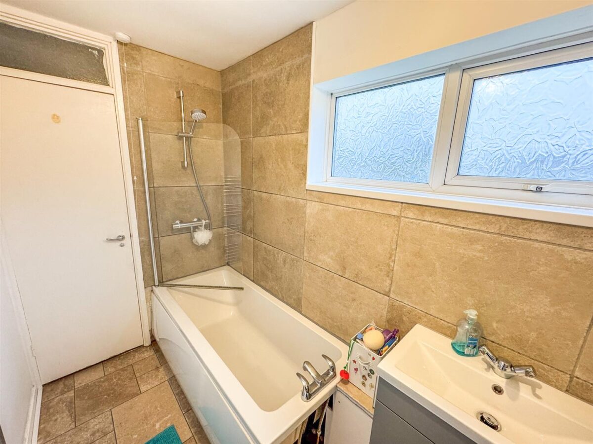 Lingfield Walk, Corby