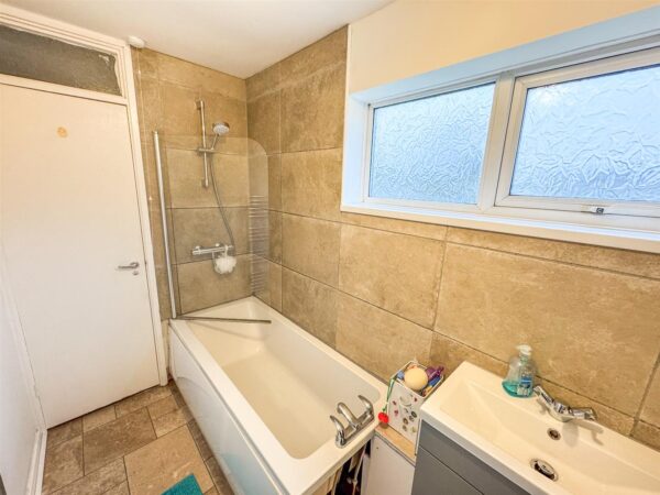 Lingfield Walk, Corby