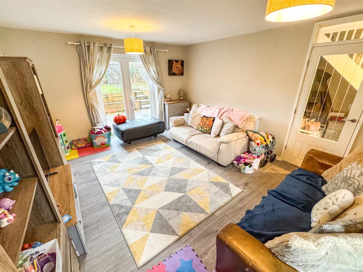 Lingfield Walk, Corby