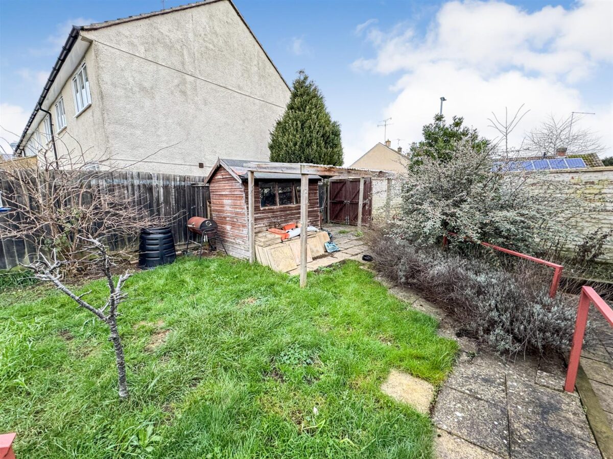 Croyde Avenue, Corby