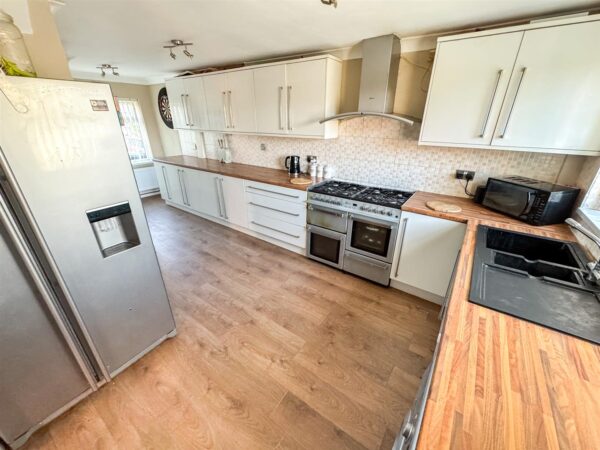 Glastonbury Road, Corby