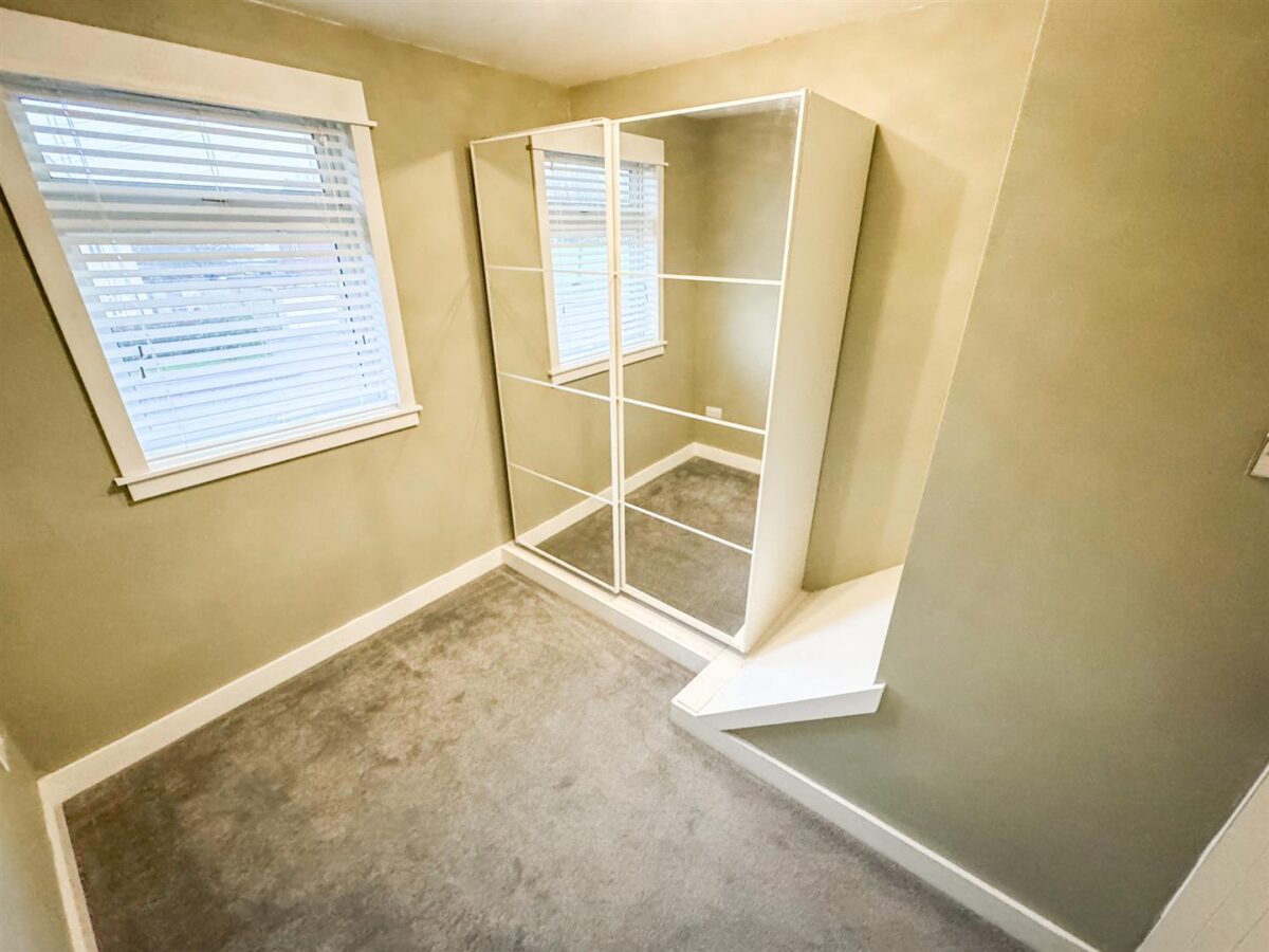 Studfall Avenue, Corby