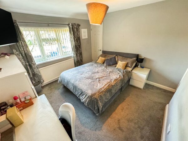 Glastonbury Road, Corby