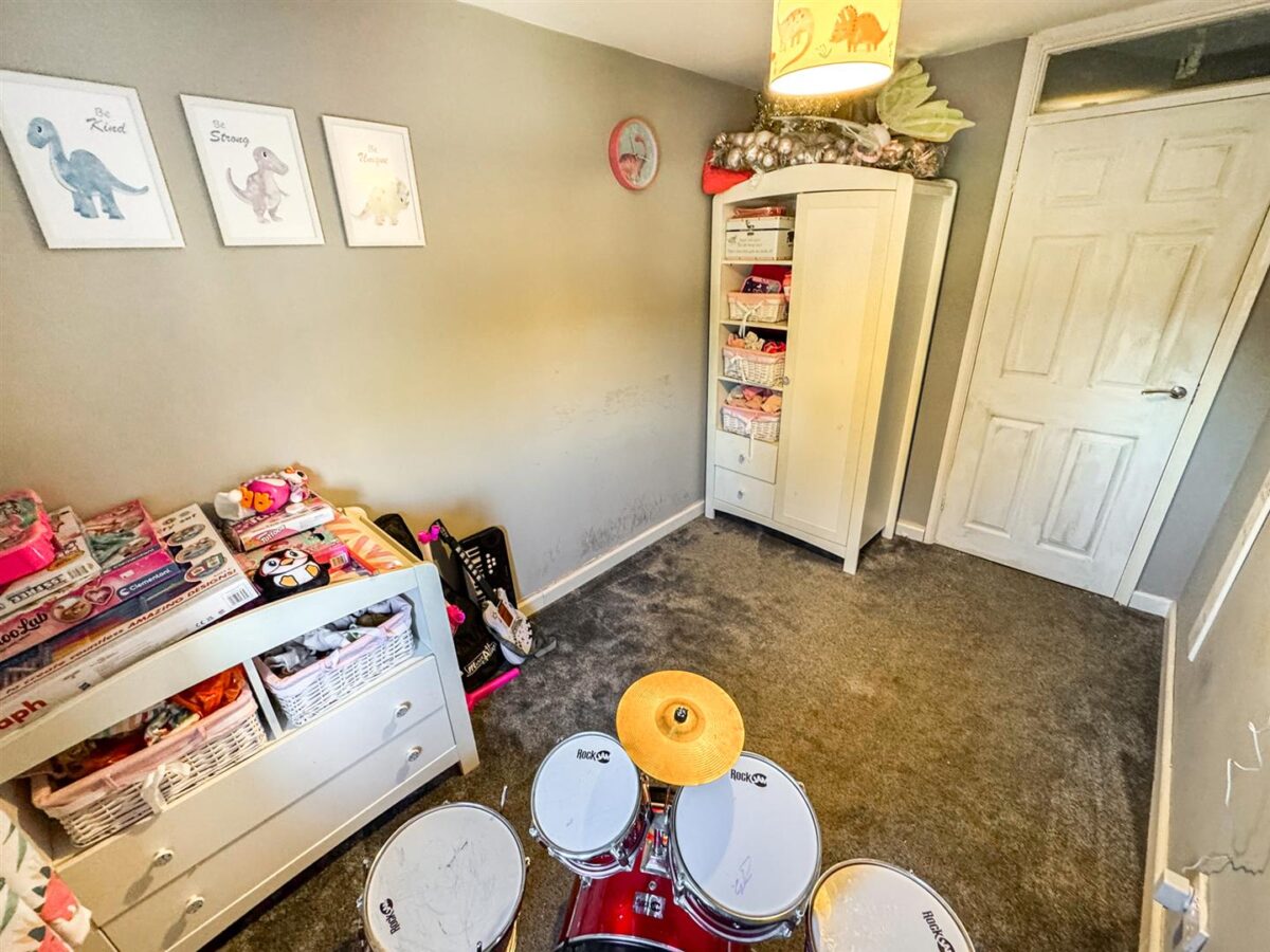 Glastonbury Road, Corby