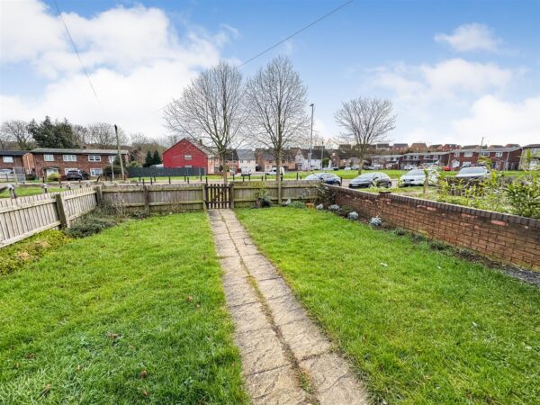 Croyde Avenue, Corby