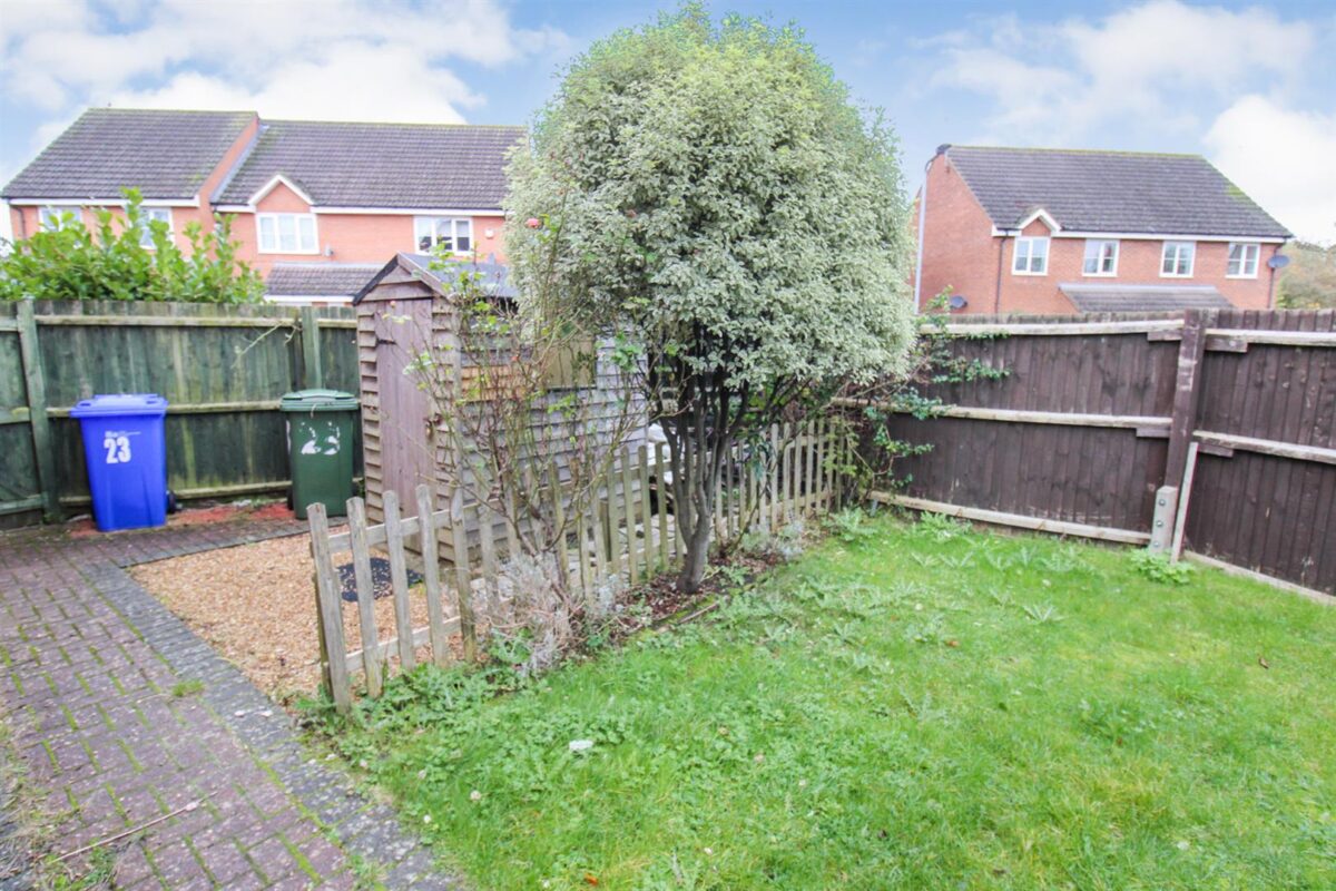 Barth Close, Great Oakley, Corby