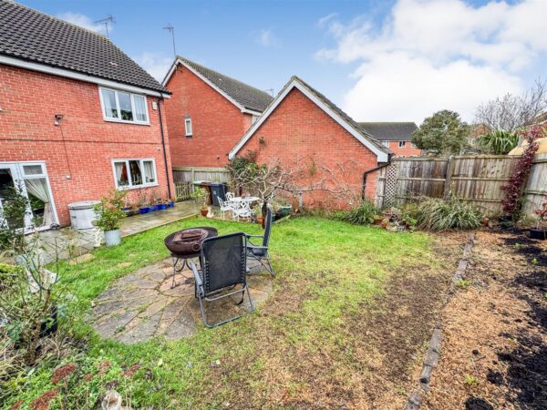 Melford Close, Corby