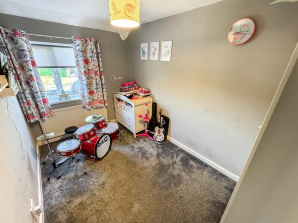 Glastonbury Road, Corby