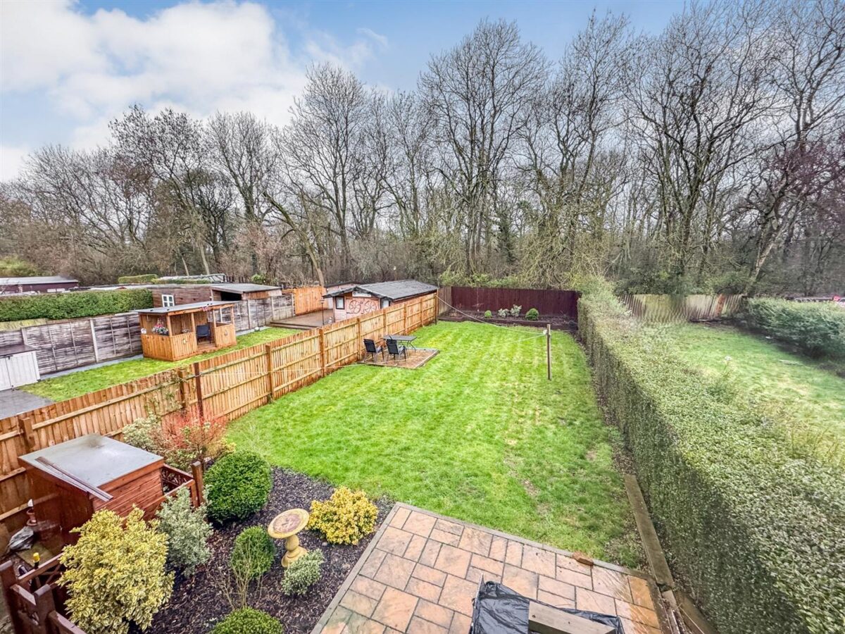 Studfall Avenue, Corby