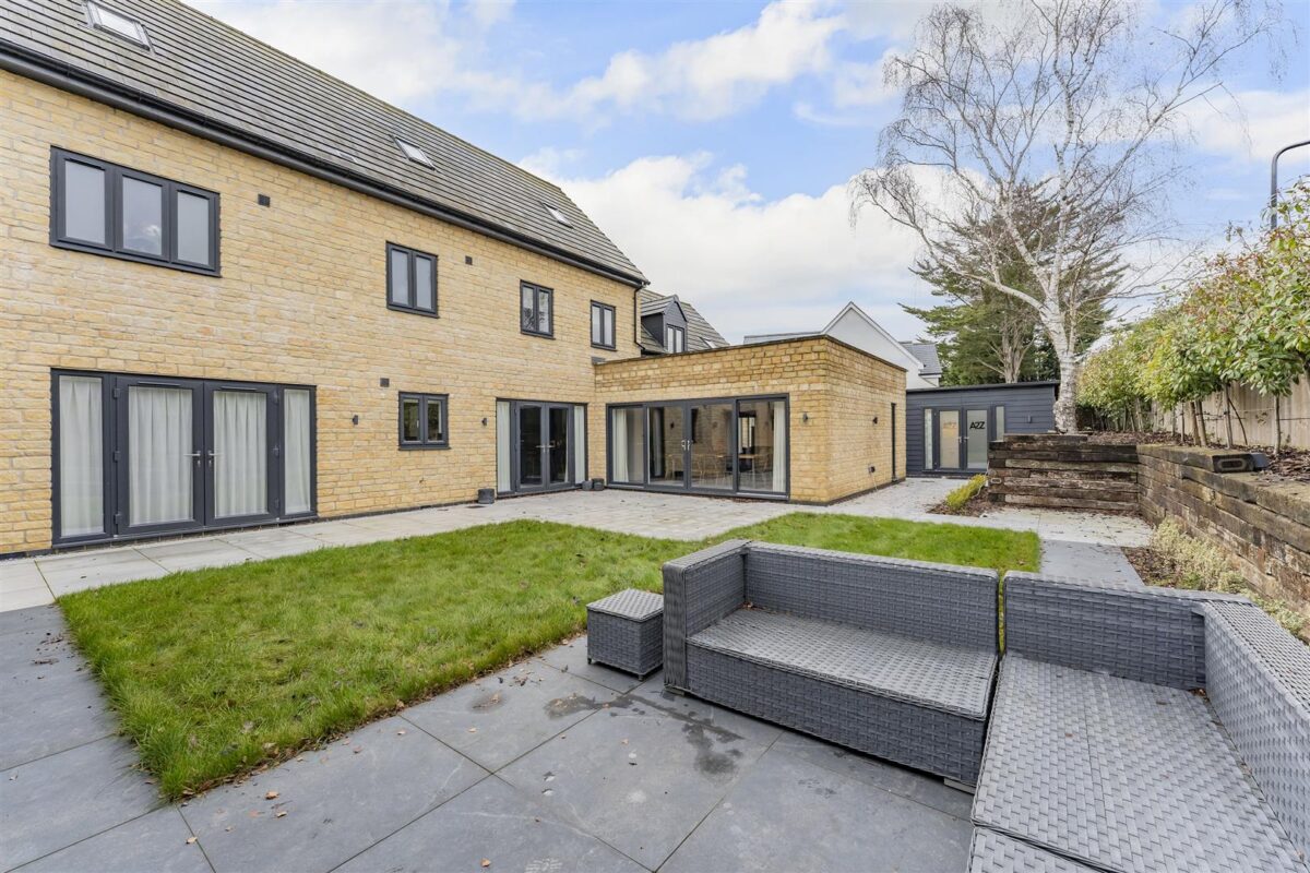 Singlehurst Close, Weldon, Corby