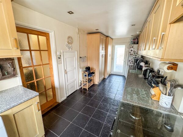 Willow Brook Road, Corby