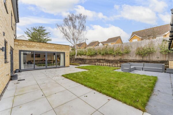 Singlehurst Close, Weldon, Corby