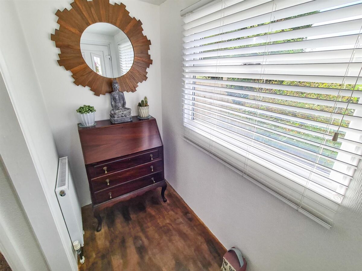 Oundle Road, Weldon, Corby