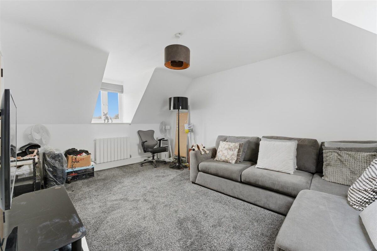 Singlehurst Close, Weldon, Corby