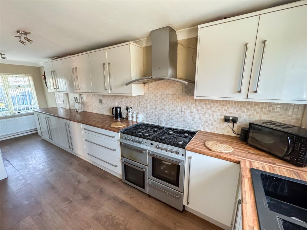 Glastonbury Road, Corby