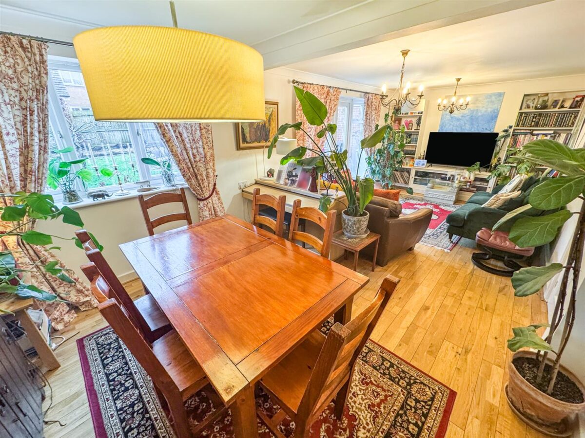 Melford Close, Corby