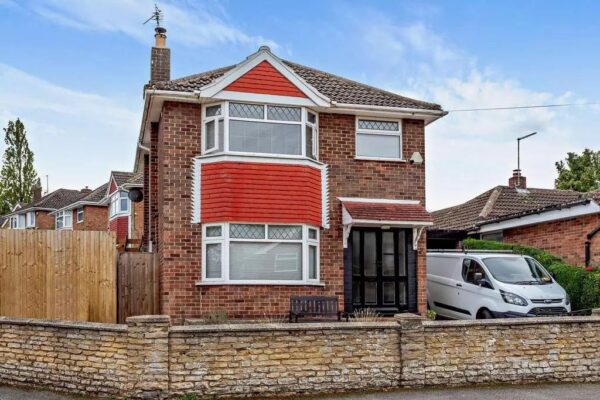 Capell Gardens, Corby