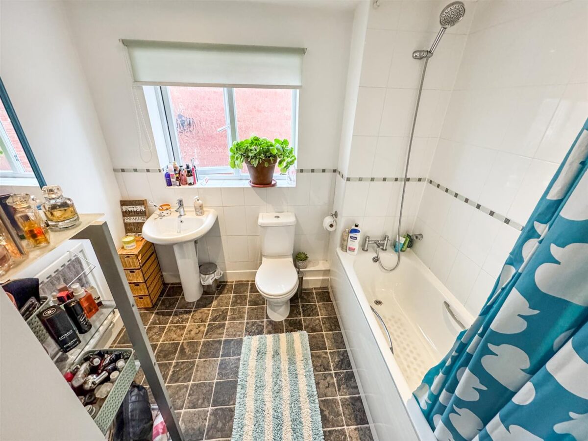 Melford Close, Corby