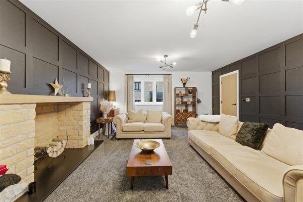 Singlehurst Close, Weldon, Corby