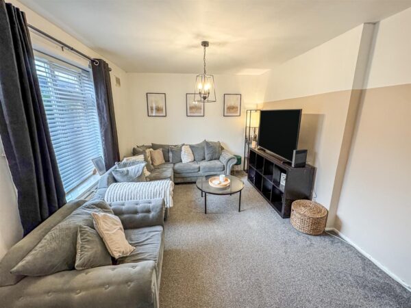 Ashley Avenue, Corby