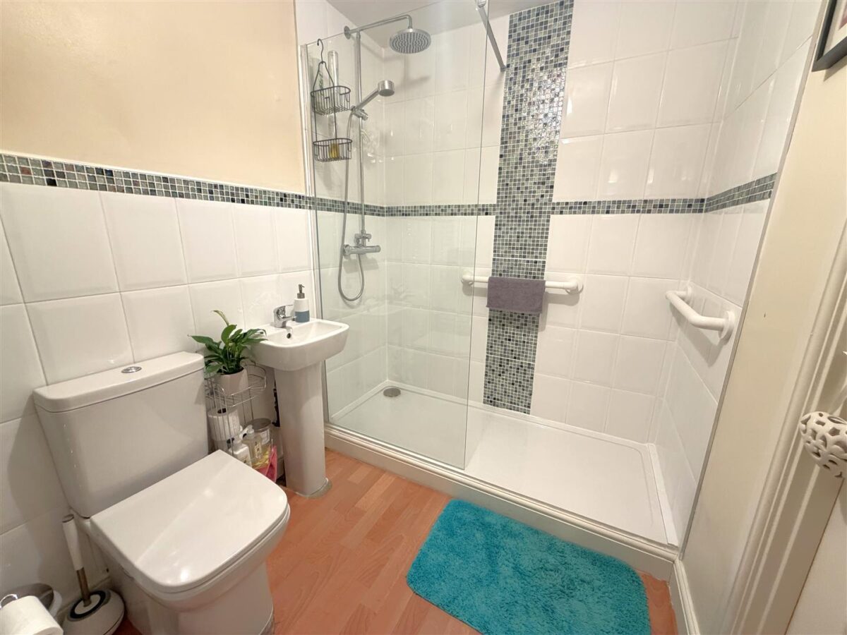 Carlisle Close, Corby