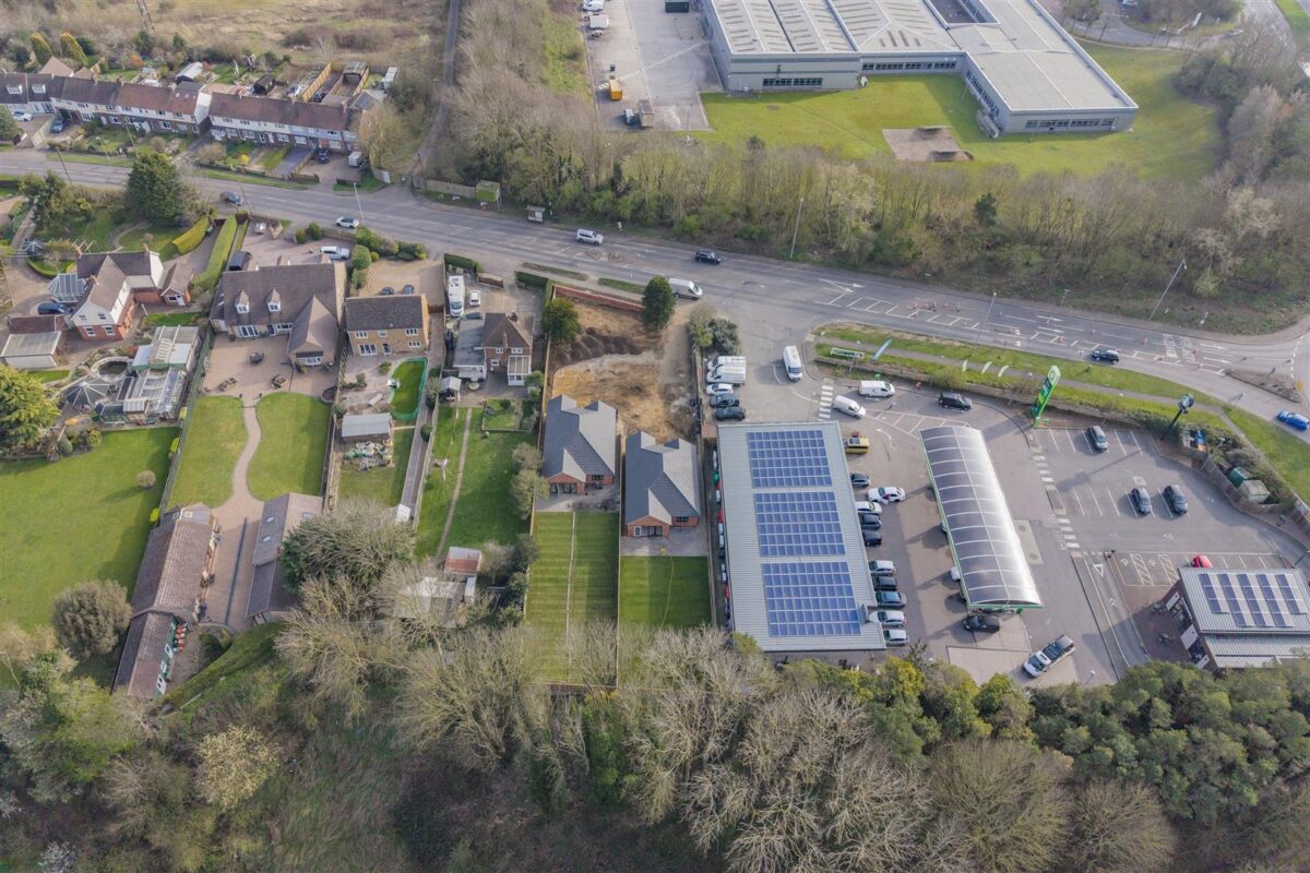 Corby Road, Weldon, Corby