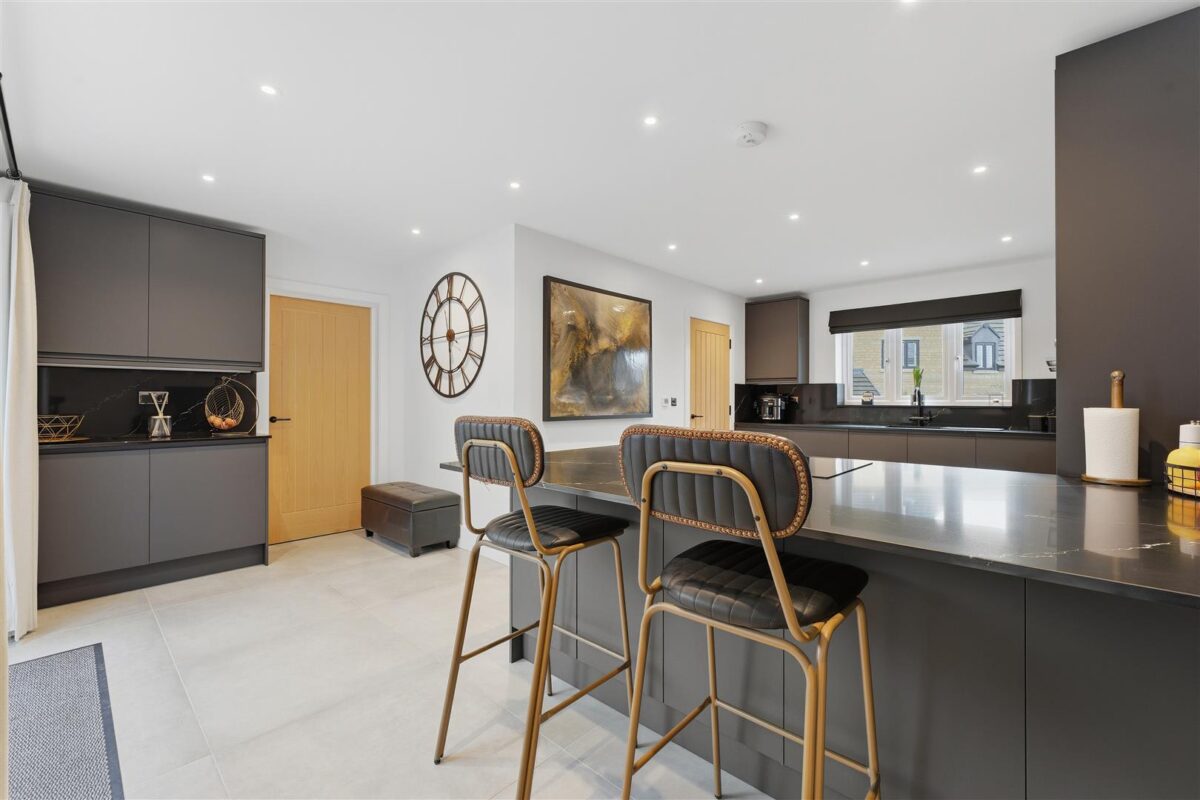 Singlehurst Close, Weldon, Corby