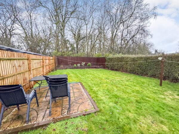 Studfall Avenue, Corby