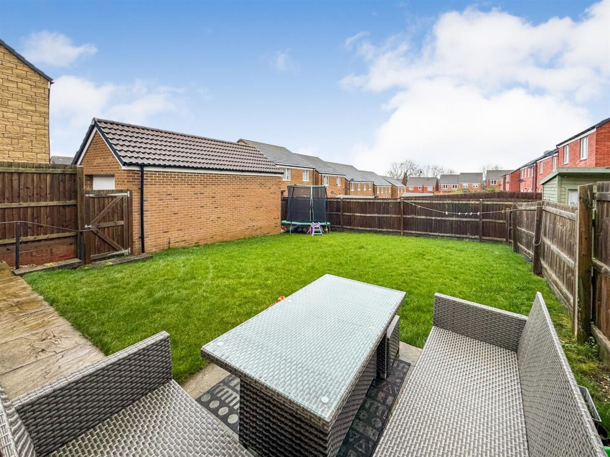 Airfield Way, Weldon, Corby