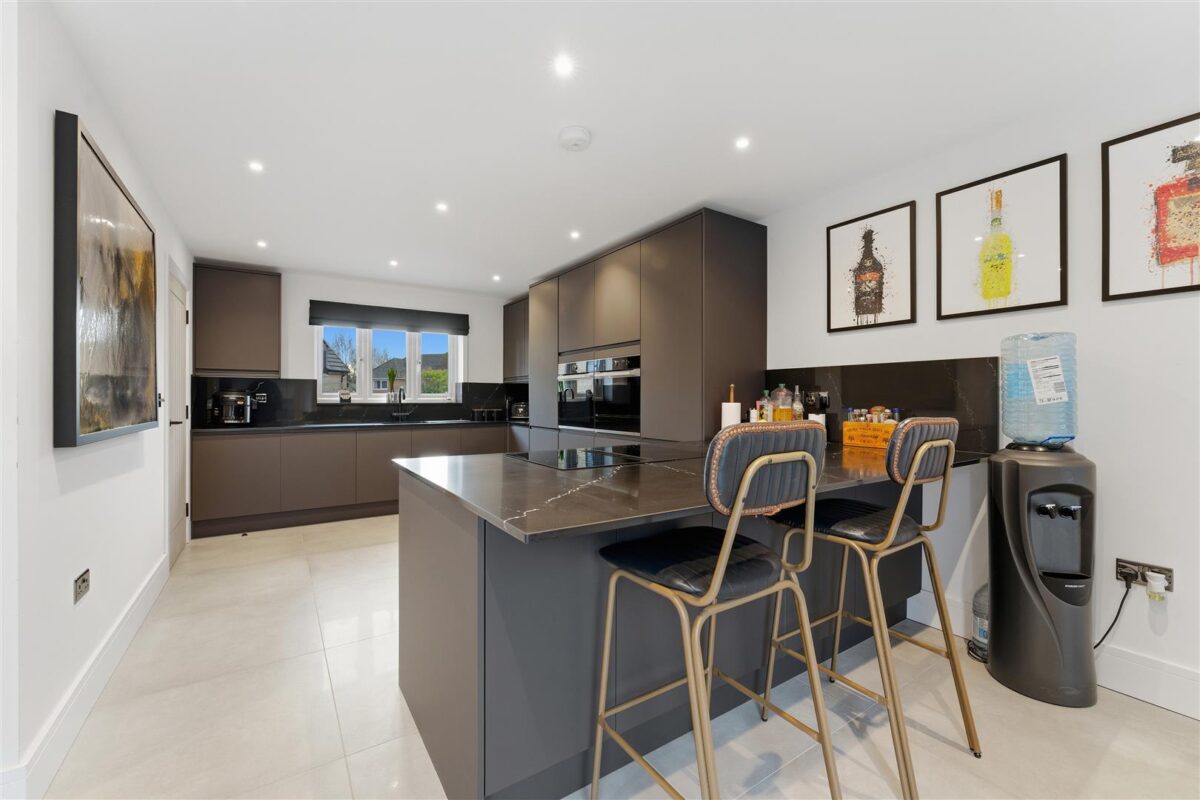 Singlehurst Close, Weldon, Corby