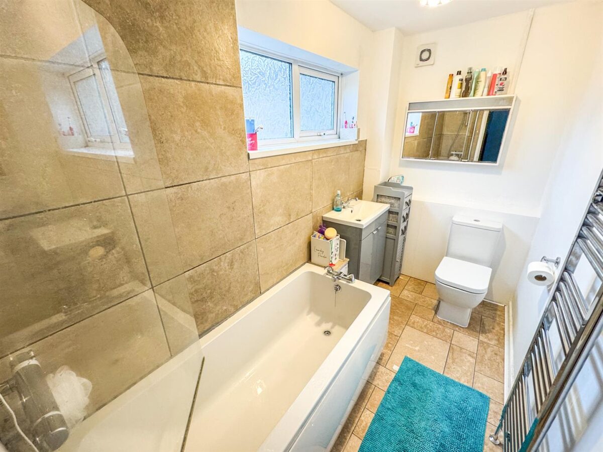 Lingfield Walk, Corby