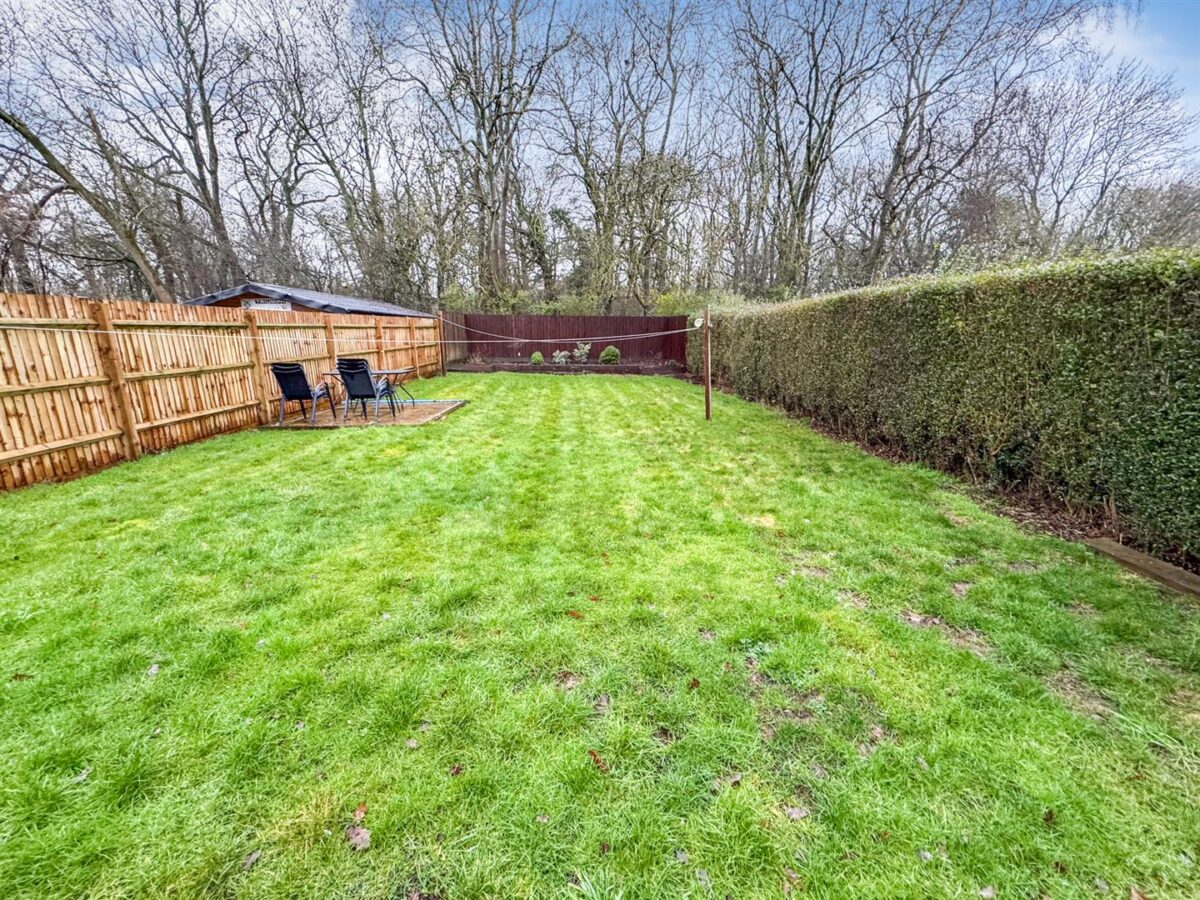 Studfall Avenue, Corby