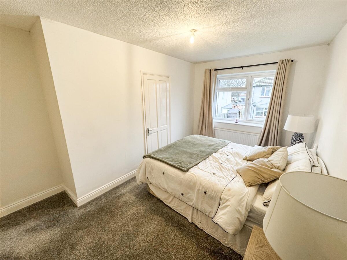 Welford Grove, Corby