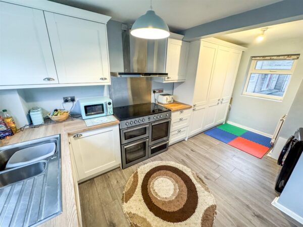 Lingfield Walk, Corby