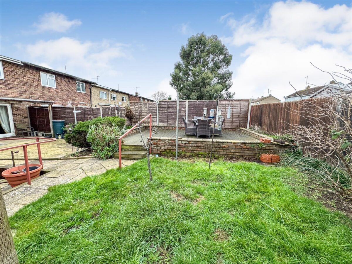 Croyde Avenue, Corby