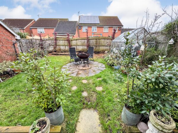 Melford Close, Corby